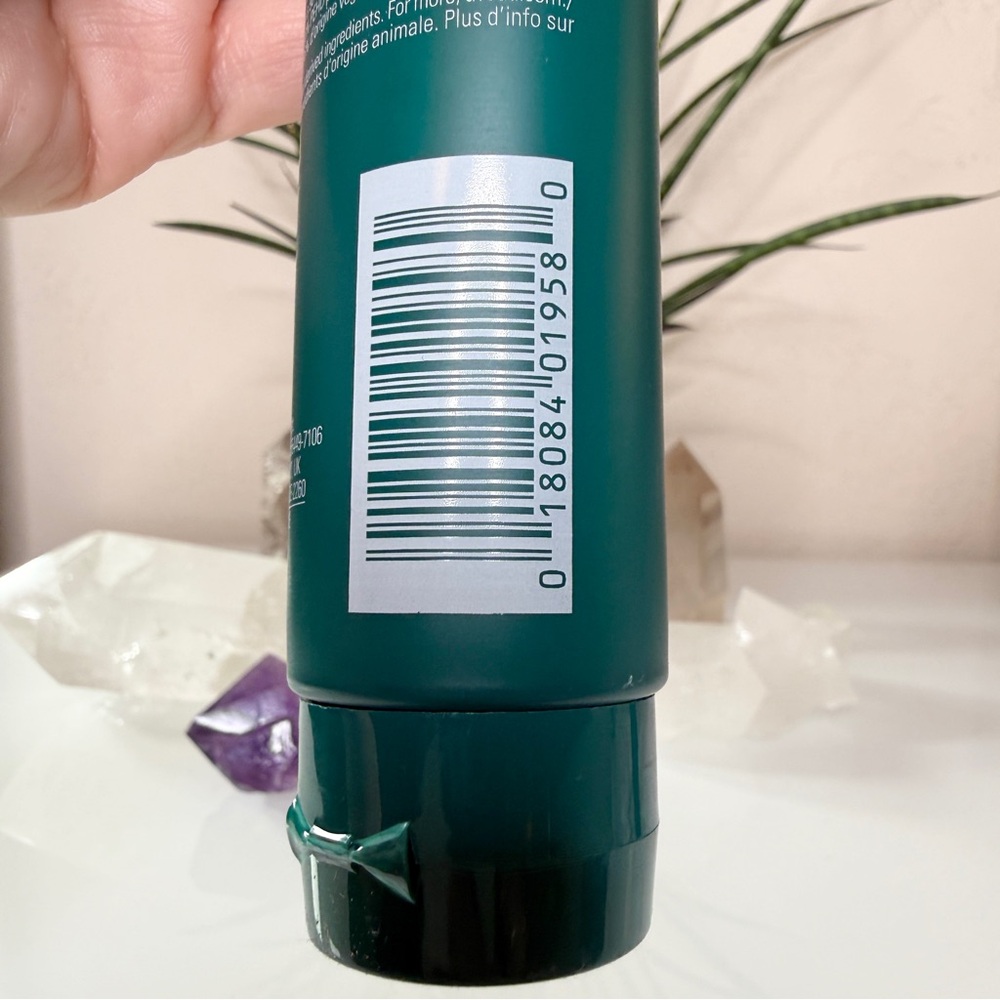 Aveda Botanical Repair™ Strengthening Leave-In Treatment 3.4 fl oz. / 100ml - Picture 12 of 13